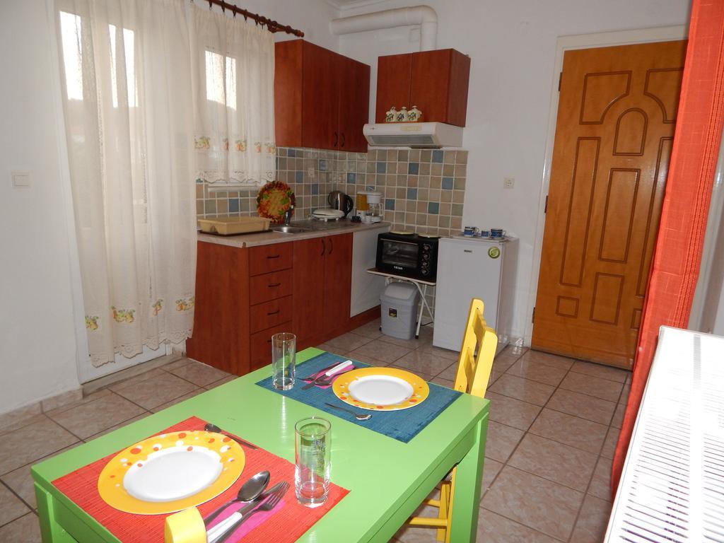 Small Country Apartment In Триполі Екстер'єр фото